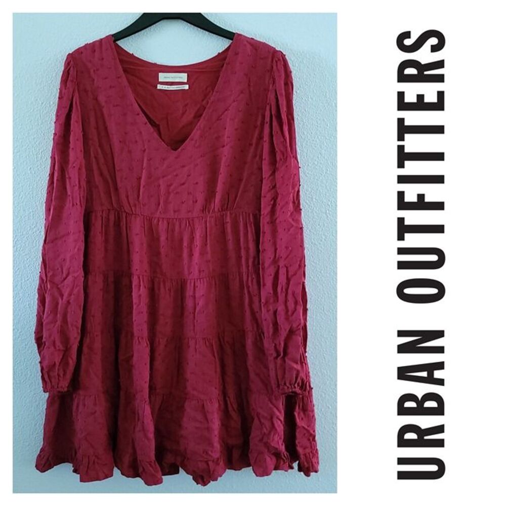 Urban Outfitters Dress Size M | Lined Ruffled | Maroon Color
